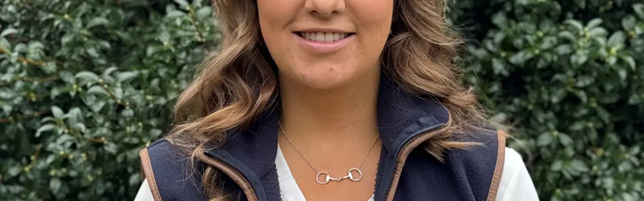 Megan Proctor Headshot